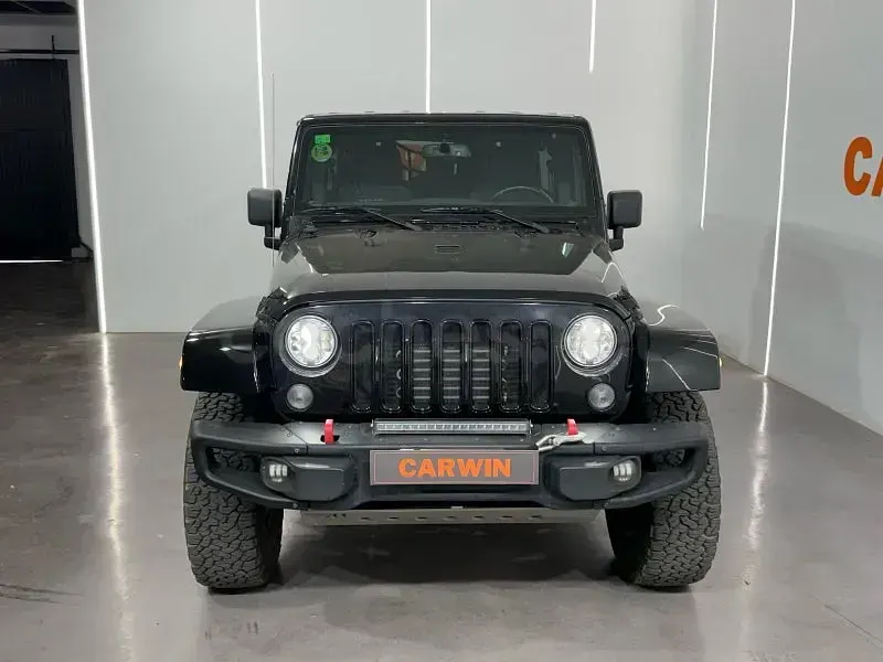Usado Jeep Wrangler Unlimited Sahara 200 CV (147 kW) 2018 Negro SUV