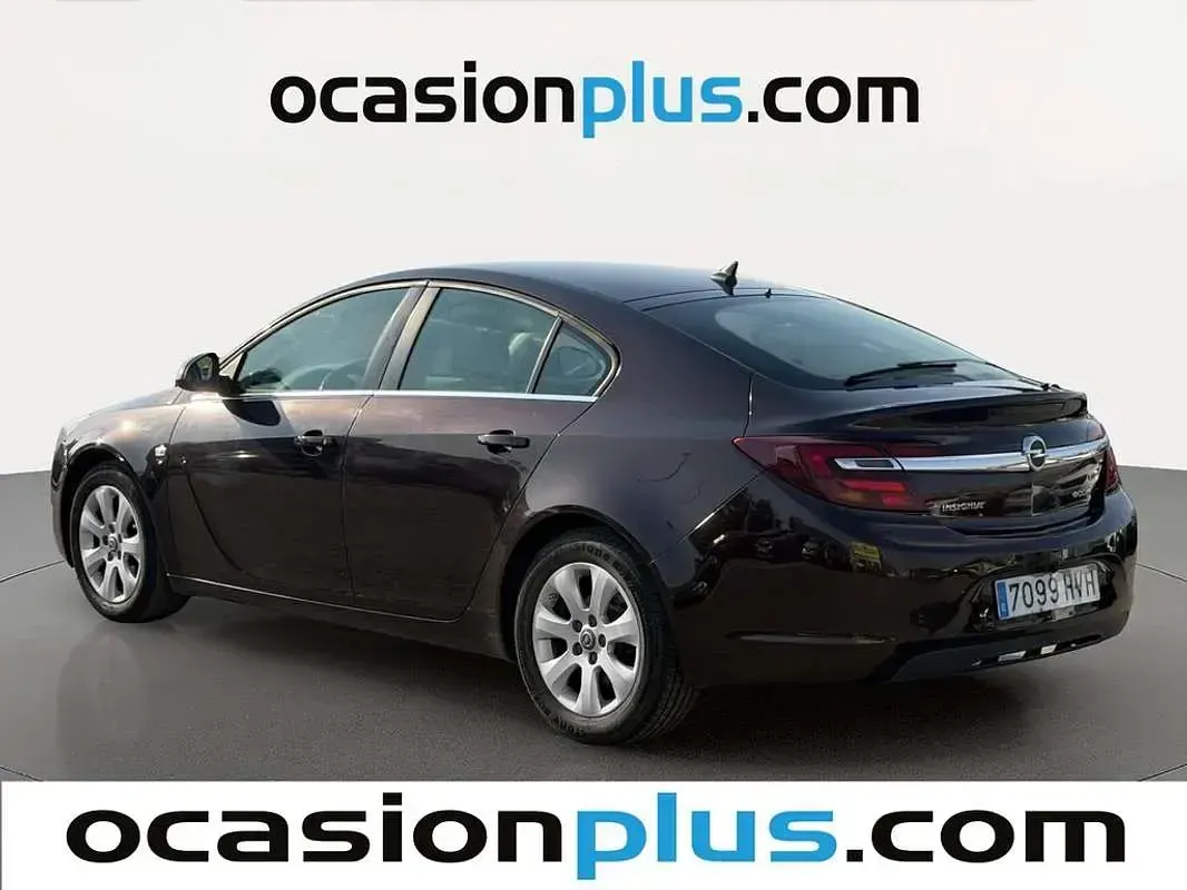 Usado Opel Insignia Selective 140 CV (102 kW) 2014 Marrón Berlina