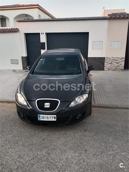 Negro Usado 2007 Seat Leon Ecomotive Berlina | 3600 € (Buen precio) - Imagen 1/4