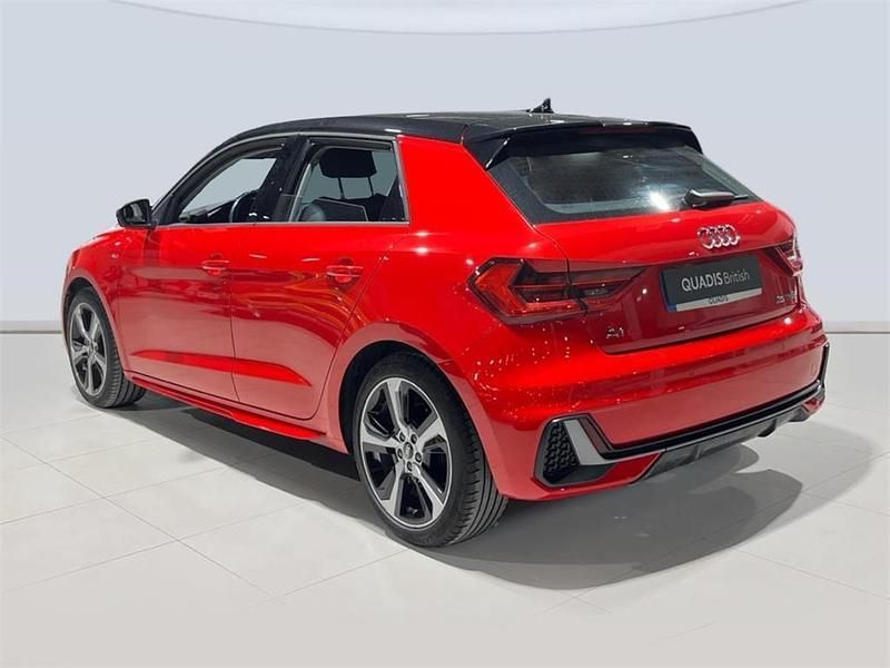 Usado Audi A1 Premium 95 CV (69 kW) 2022 Rojo Berlina
