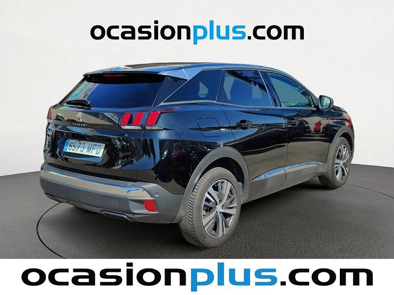 Usado Peugeot 3008 Allure 130 CV (95 kW) 2023 Negro Pickup/Camioneta