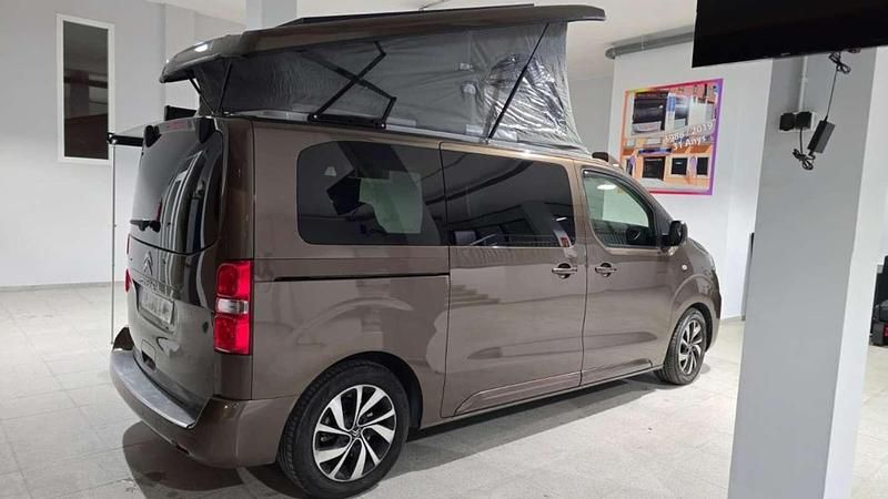 Usado Citroën Spacetourer Rip Curl 150 CV (110 kW) 2020 Marrón Monovolumen