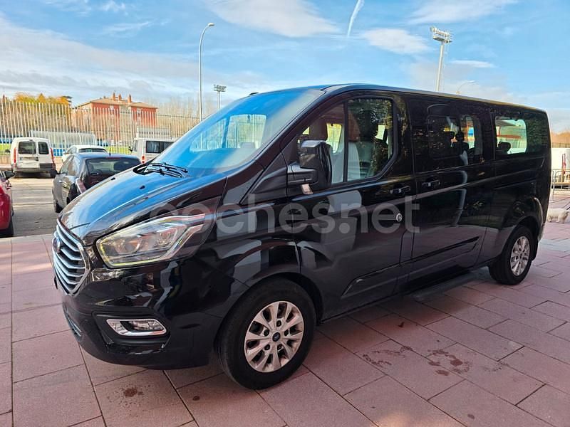 Usado Ford Tourneo Trend 130 CV (95 kW) 2020 Negro Monovolumen