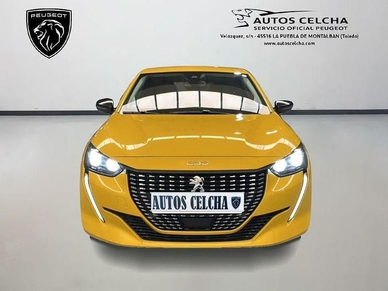 Usado Peugeot 208 Allure 102 CV (75 kW) 2023 Amarillo Utilitario