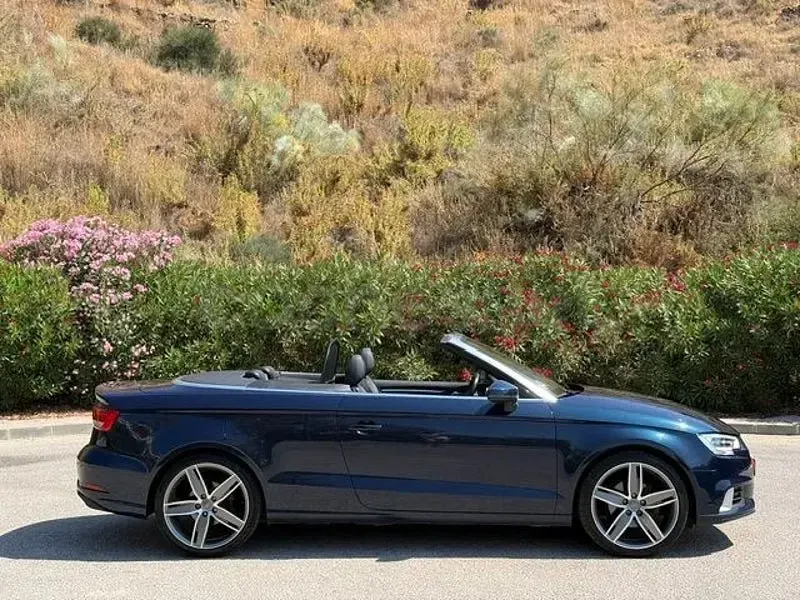 Usado Audi A3 Cabriolet Sport 150 CV (110 kW) 2016 Azul Descapotable
