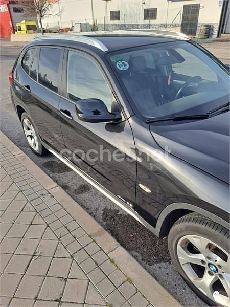 Usado BMW X1 143 HP (105 kW) 2011 Preto SUV