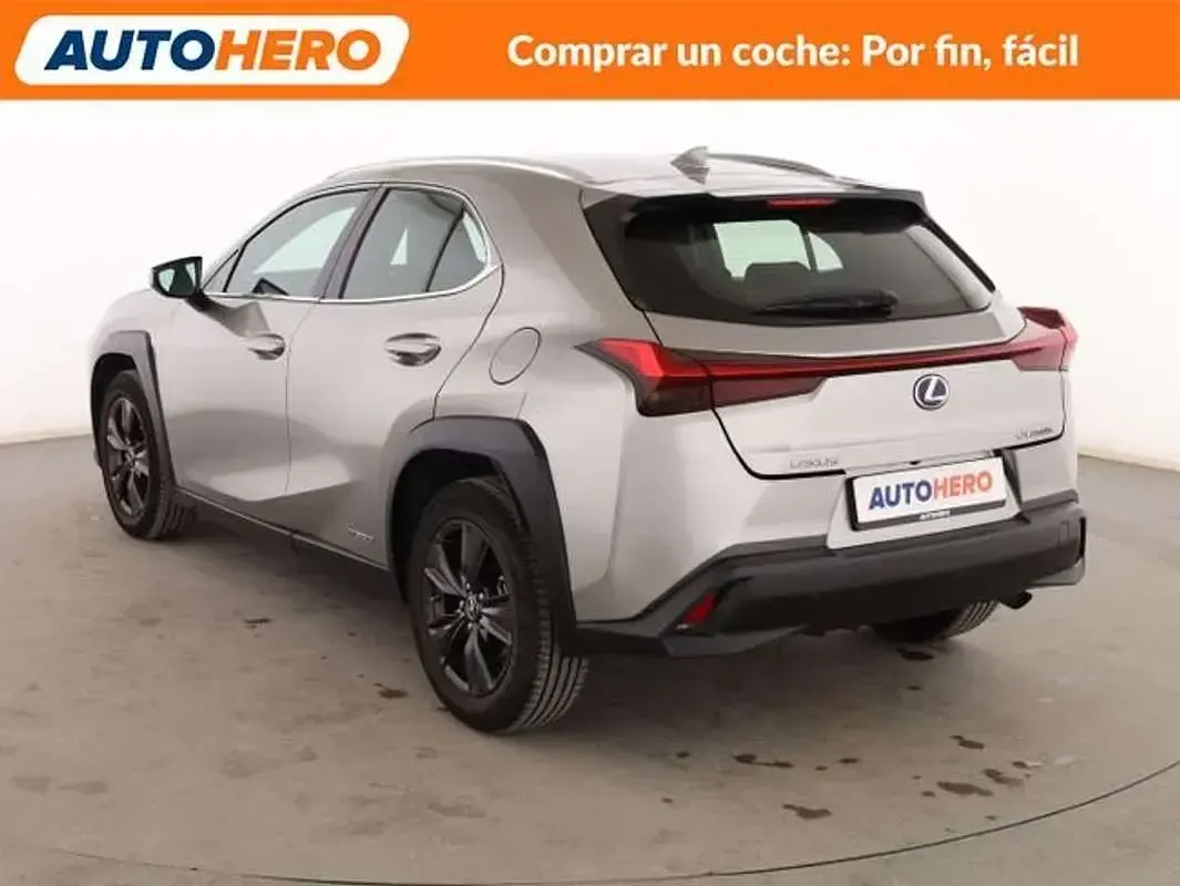 Usado Lexus UX 250h Business Edition 178 CV (130 kW) 2019 Gris SUV