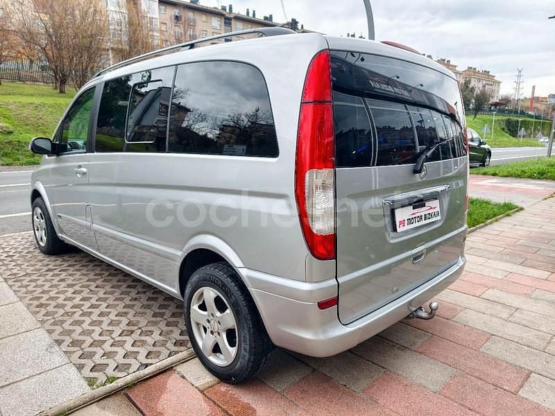 Usado Mercedes Viano 150 CV (110 kW) 2004 Gris / plata Monovolumen