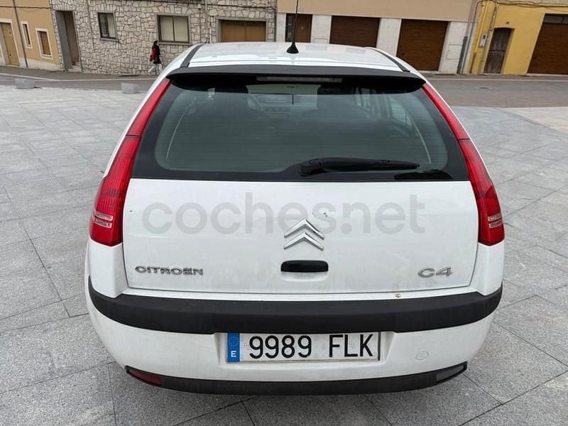 Usado Citroën C4 92 CV (67 kW) 2007 Blanco Berlina