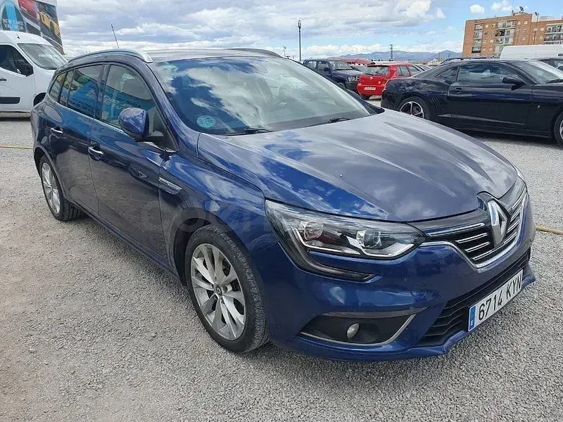 Usado Renault Mégane GrandTour Bose Edition 115 CV (84 kW) 2019 Azul Familiar