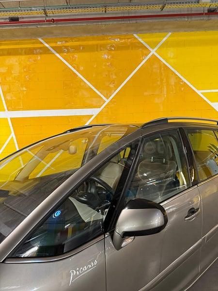 Usado Citroën Grand C4 Picasso Exclusive 112 CV (82 kW) 2009 Beige Monovolumen