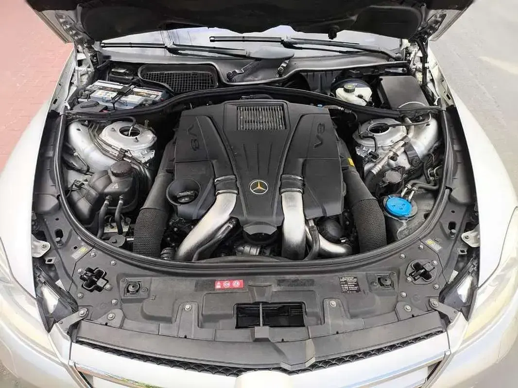 Usado Mercedes CL500 435 CV (319 kW) 2011 Gris Coupe
