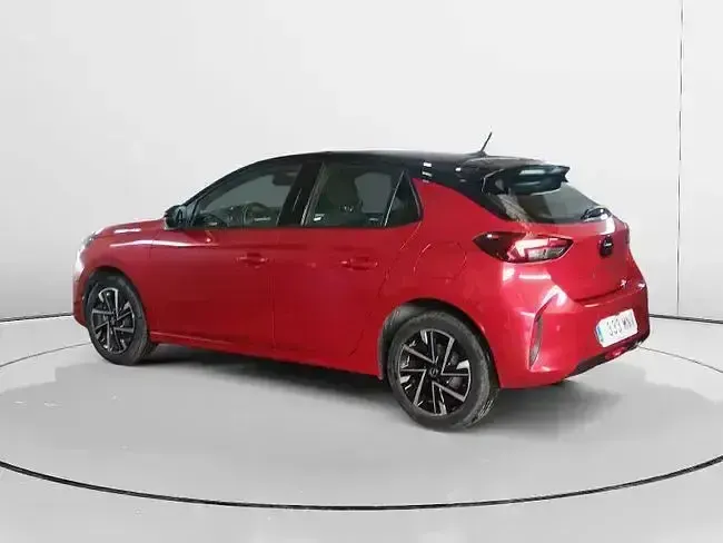 Usado Opel Corsa 100 CV (73 kW) 2024 Rojo Utilitario
