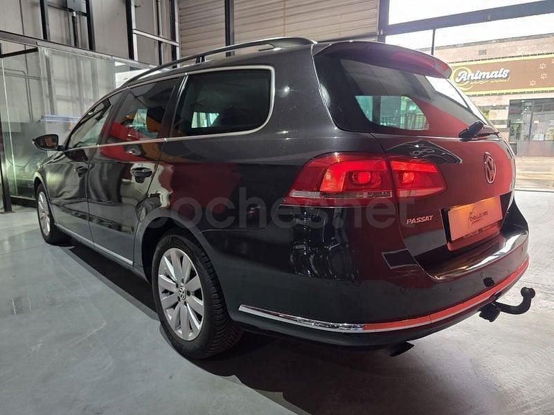Usado VW Passat Edition 122 CV (89 kW) 2012 Gris / plata Familiar