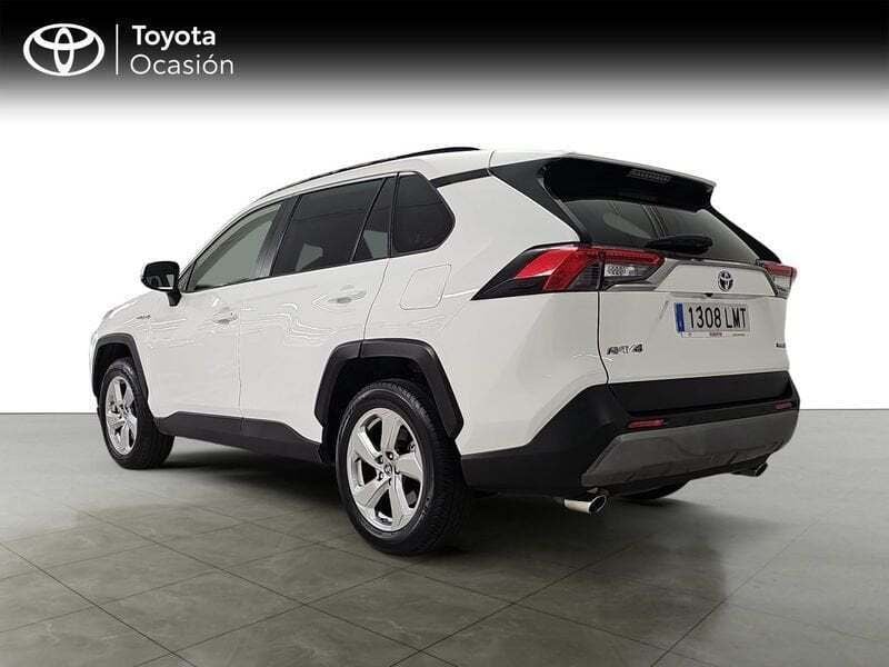 Usado Toyota RAV4 Advance 218 CV (160 kW) 2021 Blanco SUV