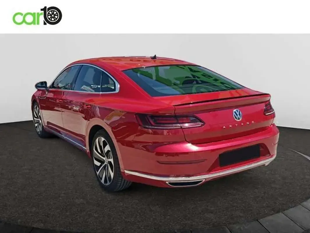 Usado VW Arteon R-line 150 CV (110 kW) 2019 Rojo Utilitario