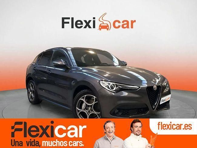 Usado Alfa Romeo Stelvio Sprint 190 CV (139 kW) 2022 Gris SUV