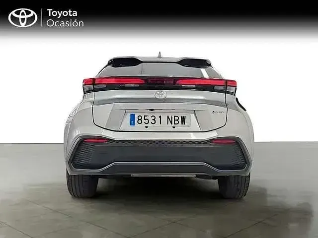 Usado Toyota C-HR Advance 223 CV (164 kW) 2025 Gris / plata SUV