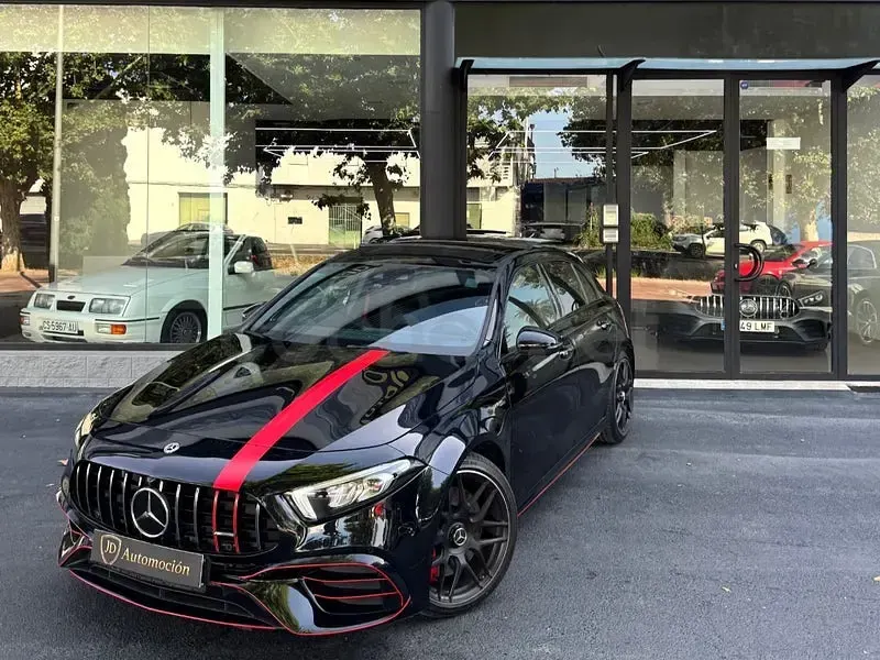 Usado Mercedes A45 AMG 421 CV (309 kW) 2022 Negro Utilitario