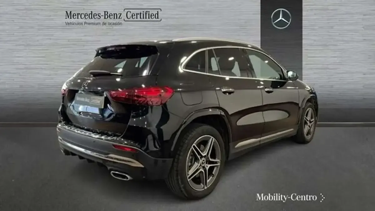 Usado Mercedes GLA250 219 CV (161 kW) 2025 Negro SUV