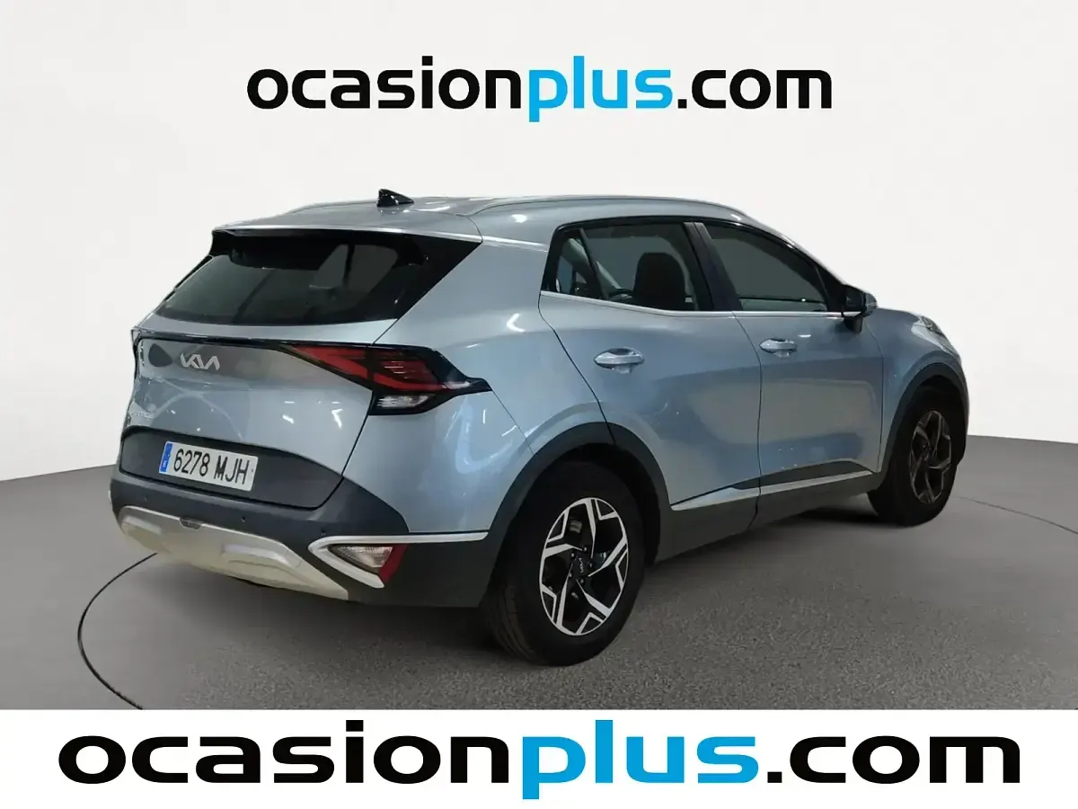 Usado Kia Sportage 136 CV (100 kW) 2023 Gris SUV