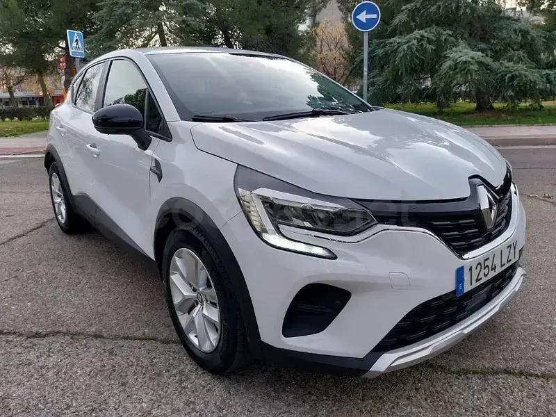 Usado Renault Captur Intens 100 CV (73 kW) 2022 Blanco SUV