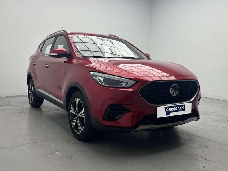 Usado MG ZS 106 CV (77 kW) 2023 Rojo SUV