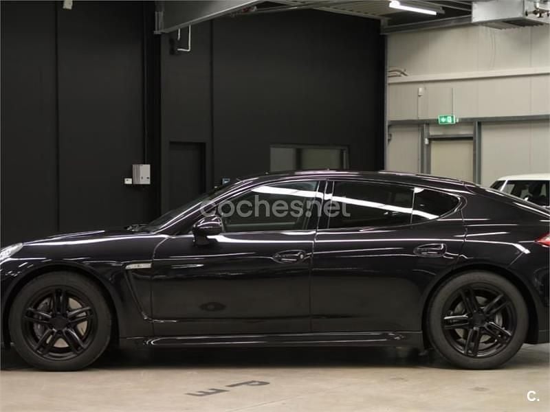 Usado Porsche Panamera 250 CV (183 kW) 2012 Negro Utilitario