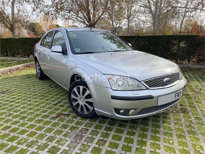 Gris / plata Usado 2007 Ford Mondeo Trend Berlina | 2990 € (Buen precio) - Imagen 1/4