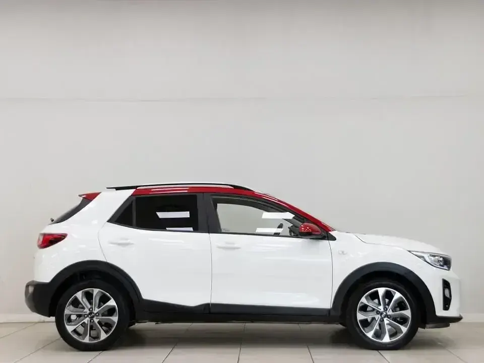 Usado Kia Stonic 100 CV (73 kW) 2019 Otro SUV
