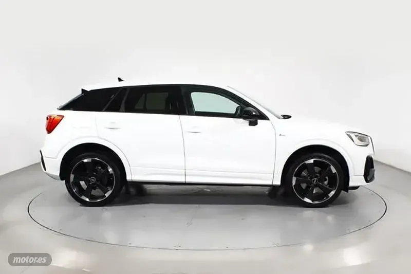 Usado Audi Q2 S-Line 150 CV (110 kW) 2022 Blanco SUV