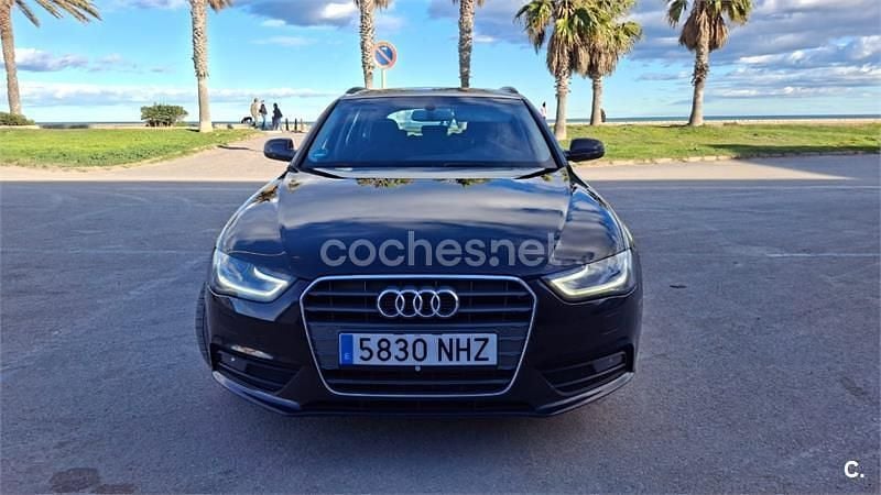 Usado Audi A4 150 CV (110 kW) 2014 Negro Familiar
