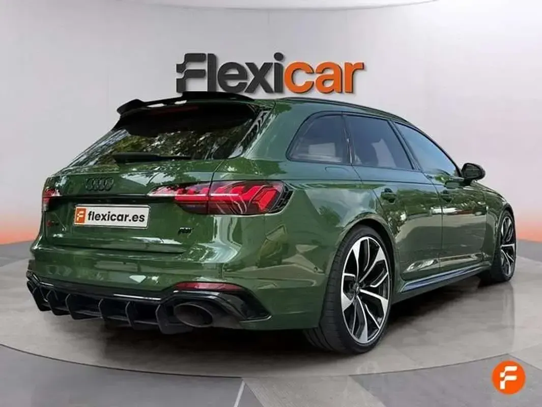 Usado Audi RS4 450 CV (330 kW) 2021 Verde Familiar