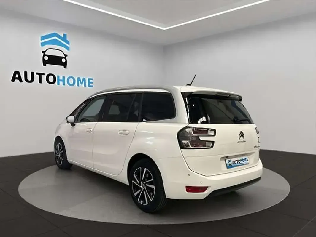 Usado Citroën C4 Live 131 CV (96 kW) 2022 Blanco Monovolumen