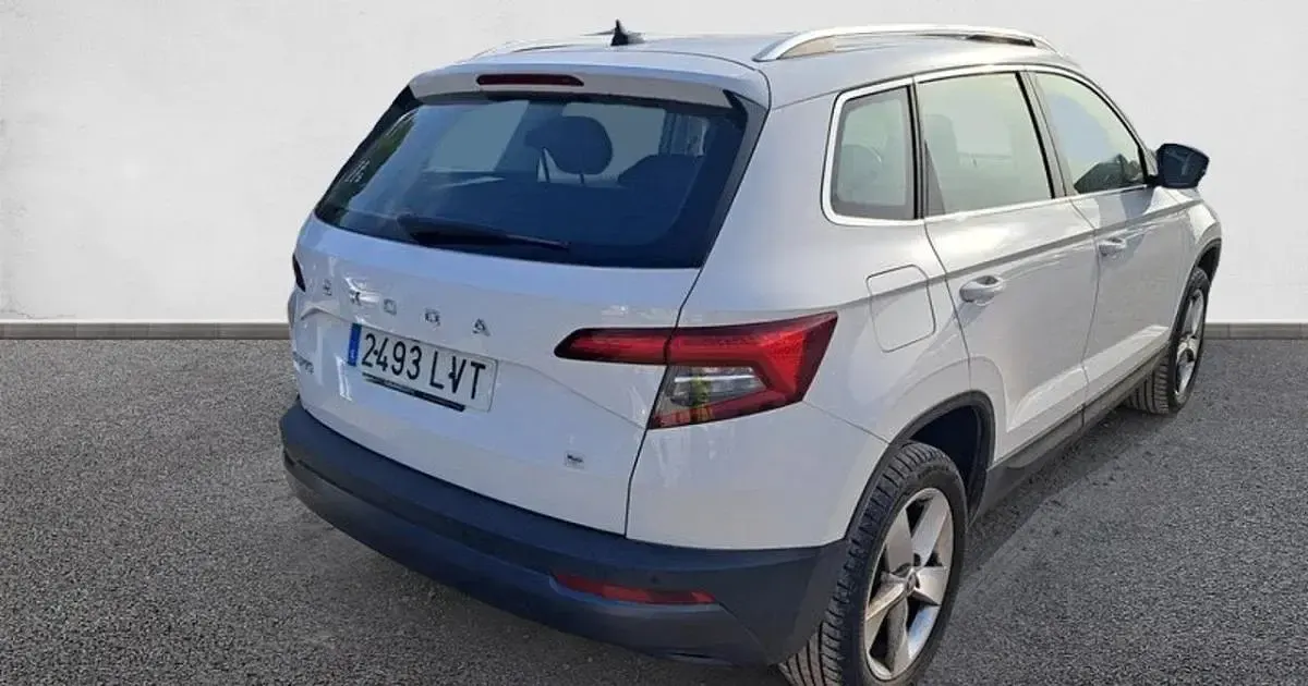 Usado Skoda Karoq Ambition 150 CV (110 kW) 2021 SUV