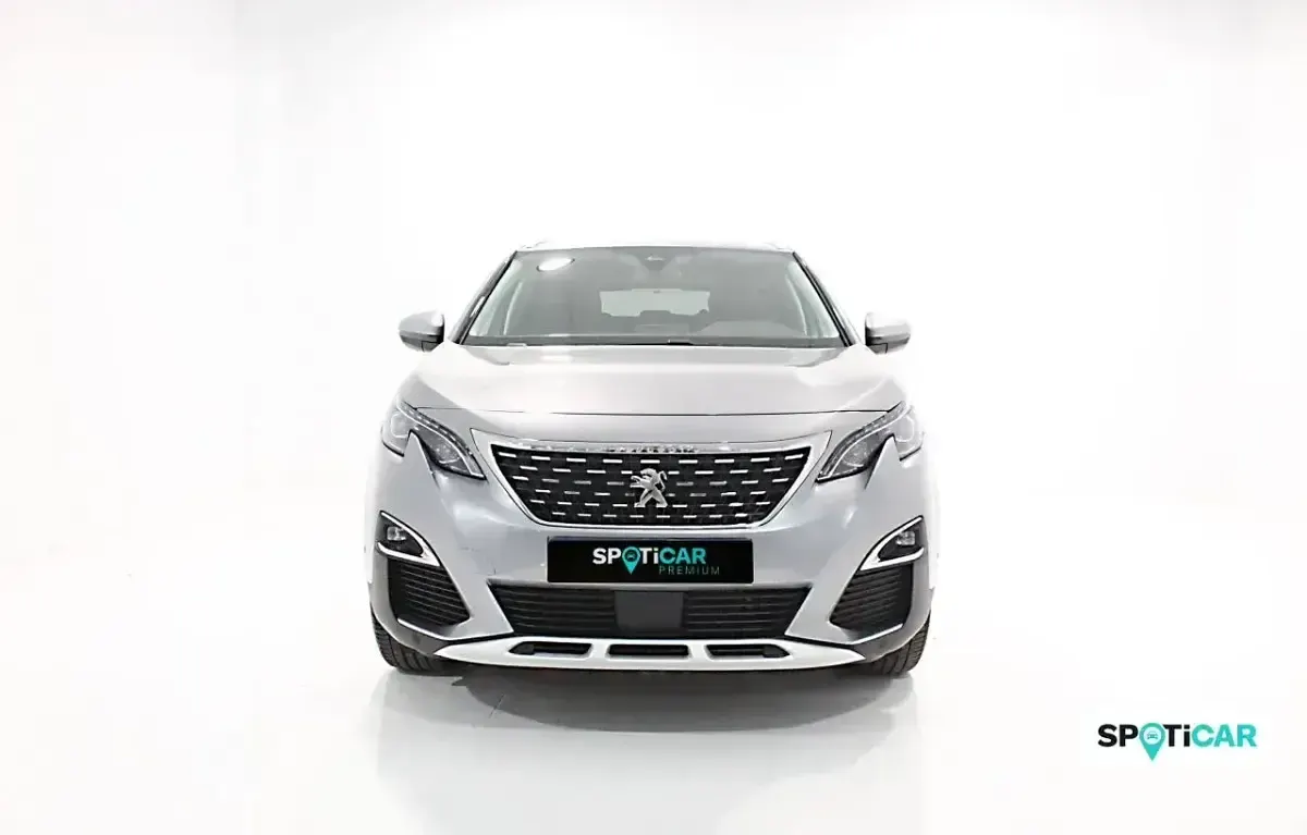Usado Peugeot 3008 Allure 130 CV (95 kW) 2019 Gris SUV