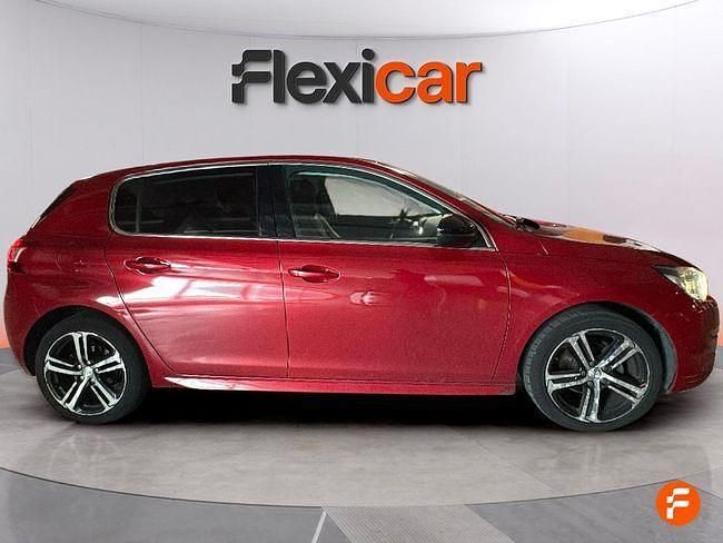 Usado Peugeot 308 Active 110 CV (80 kW) 2016 Rojo