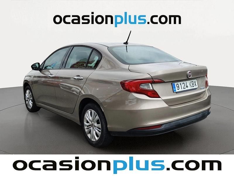 Usado Fiat Tipo Easy 95 CV (69 kW) 2017 Beige Berlina