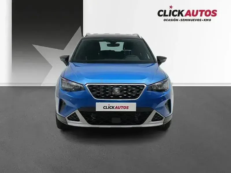 Usado Seat Arona Xperience 115 CV (84 kW) 2025 Azul SUV