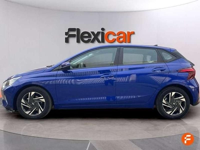 Usado Hyundai i20 101 CV (74 kW) 2022 Azul Utilitario