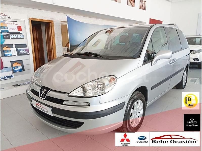 Usado Peugeot 807 138 CV (101 kW) 2003 Gris / plata Monovolumen