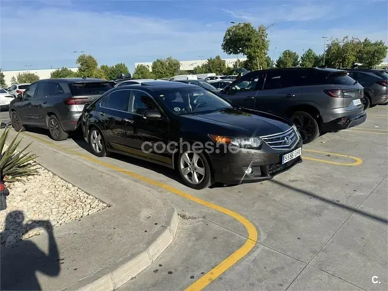 Usado Honda Accord Luxury 150 CV (110 kW) 2009 Marrón Berlina