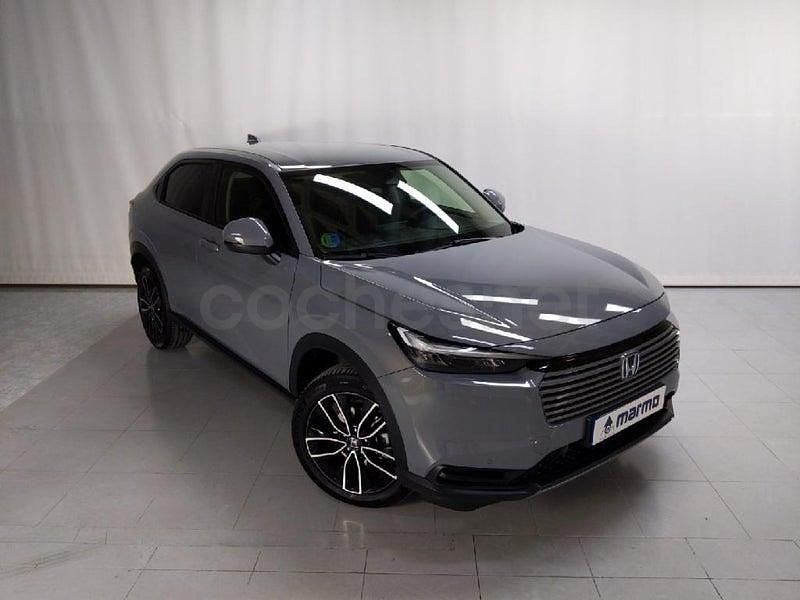Usado Honda HR-V Elegance 131 CV (96 kW) 2025 Gris / plata SUV