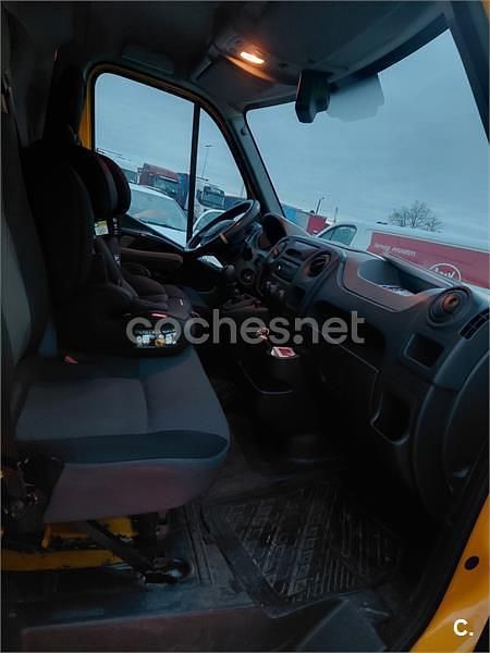 Usado Renault Master 100 CV (73 kW) 2012 Amarillo Recogida