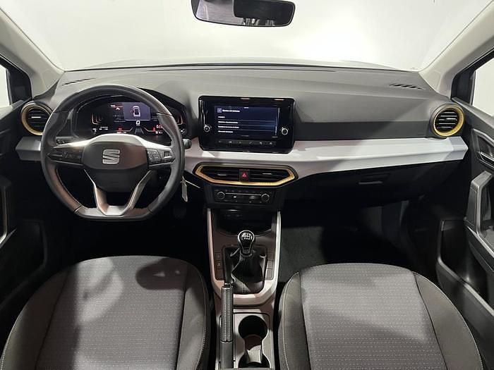 Używany Seat Arona Style 115 KM (84 kW) 2025 Niebieski SUV