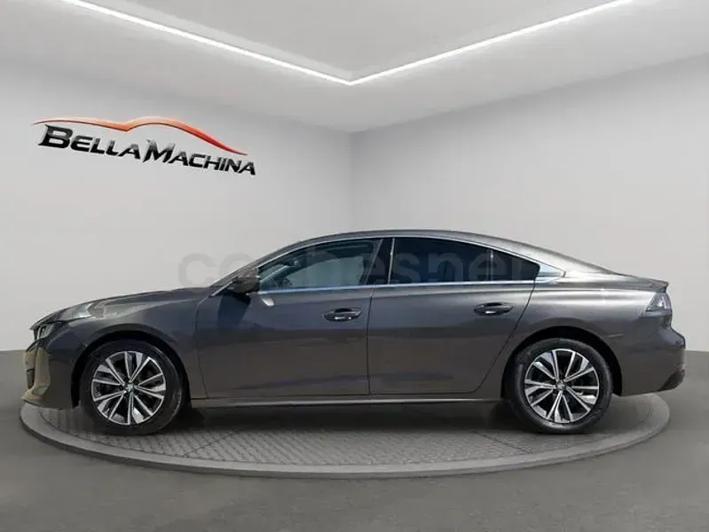 Usado Peugeot 508 Allure 130 CV (95 kW) 2021 Gris / plata Berlina