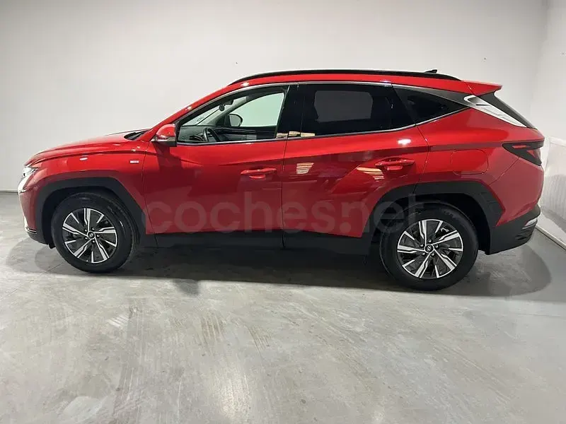 Usado Hyundai Tucson 136 CV (100 kW) 2022 Rojo SUV