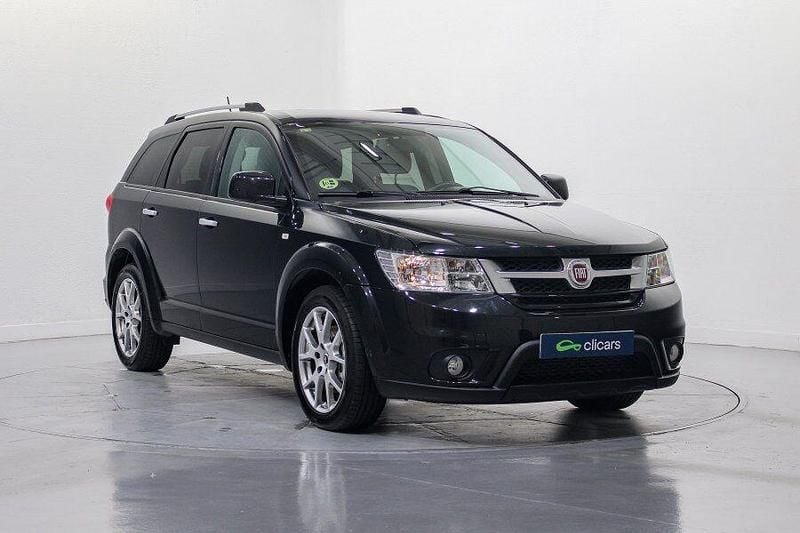 Usado Fiat Freemont Lounge 140 CV (102 kW) 2014 Negro SUV