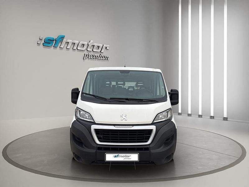 Usado Peugeot Boxer 140 CV (102 kW) 2019 Blanco metalizado Van