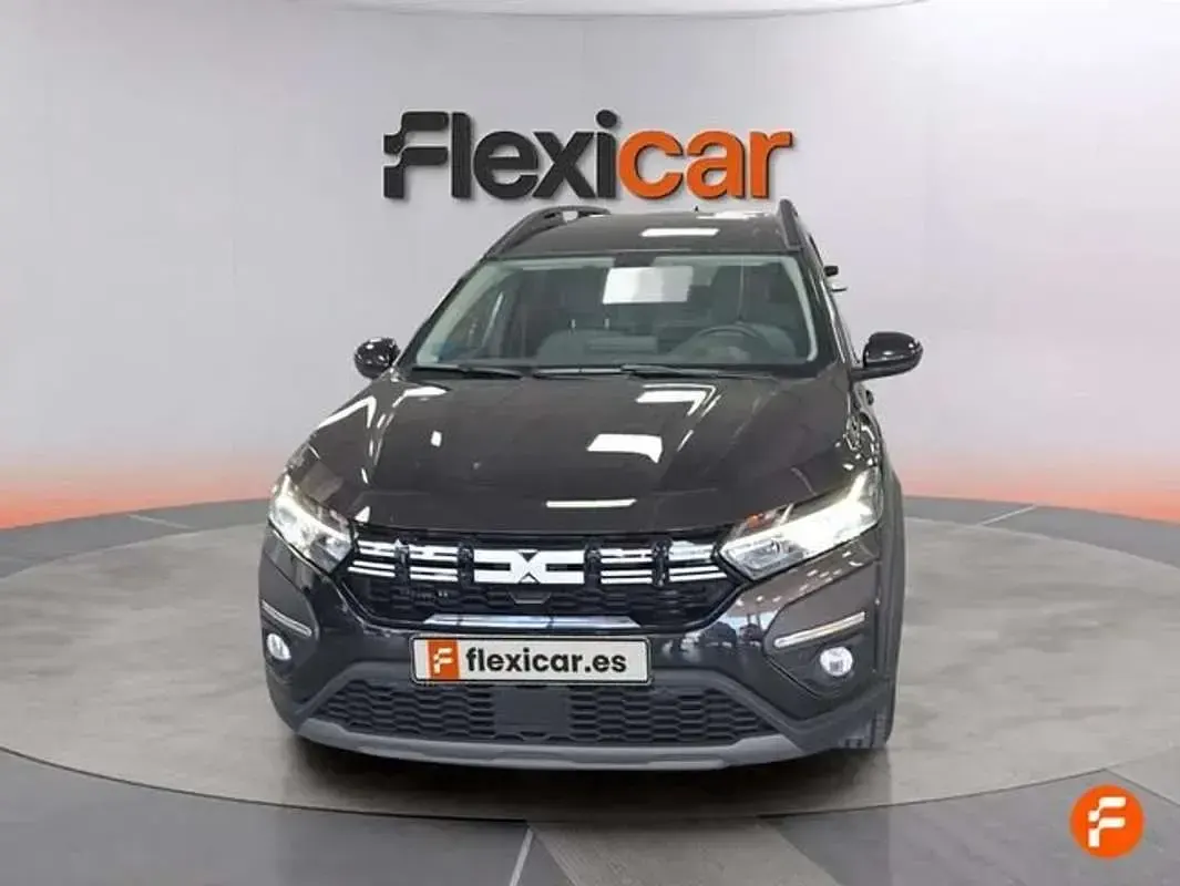 Usado Dacia Jogger Extreme 101 CV (74 kW) 2022 Negro Monovolumen